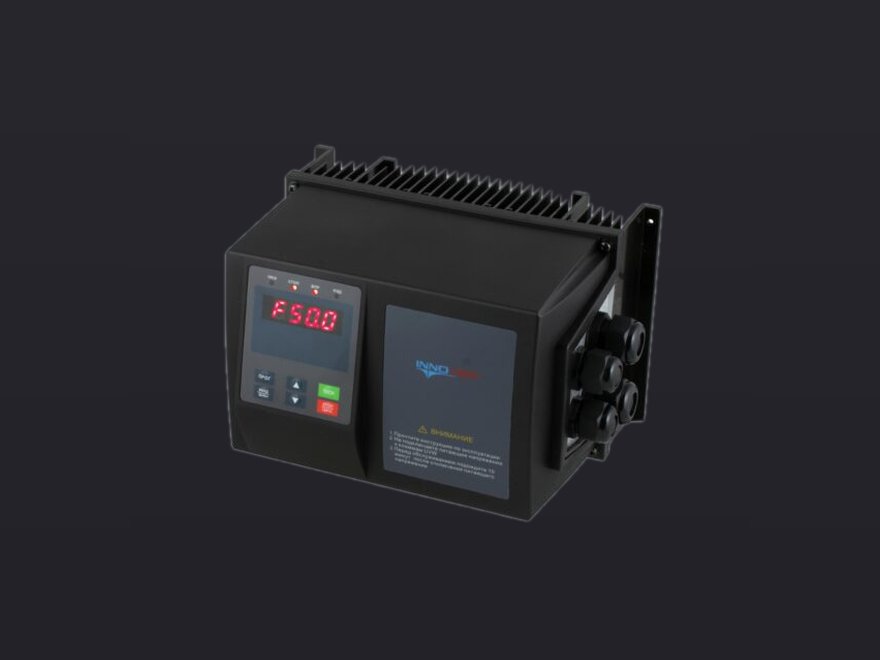 Преобразователь частоты INNOVERT IPD752P43B IP54, выходной ток 17.5 А (7,5 кВтx380 В)