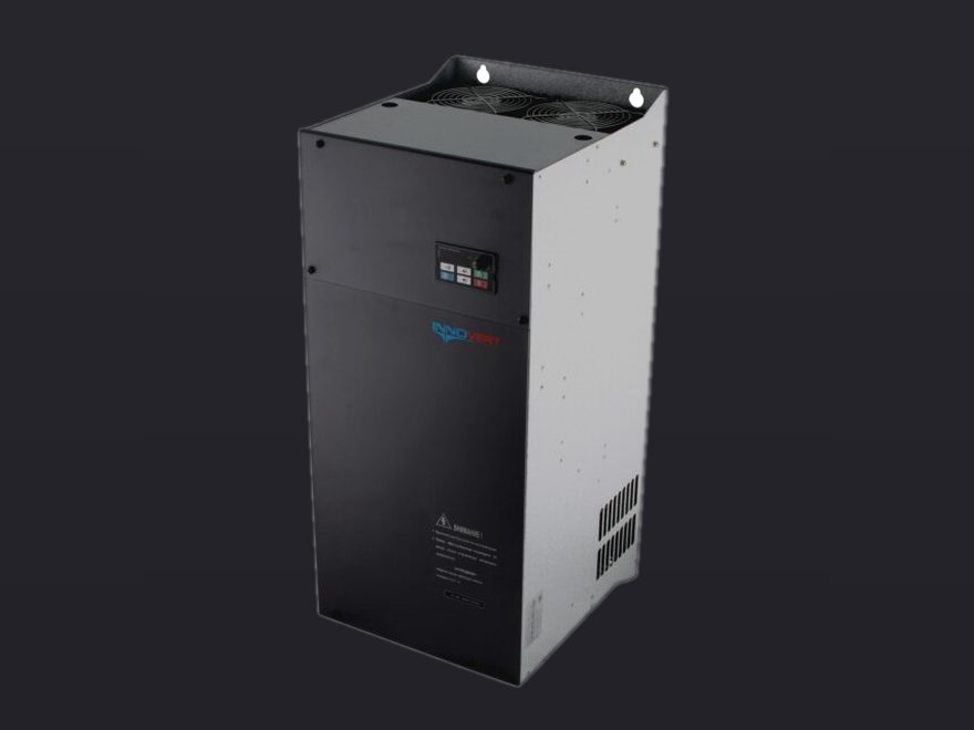 Преобразователь частоты INNOVERT ISD114M43E mini PLUS, выходной ток 210 А (110 кВтx380 В)